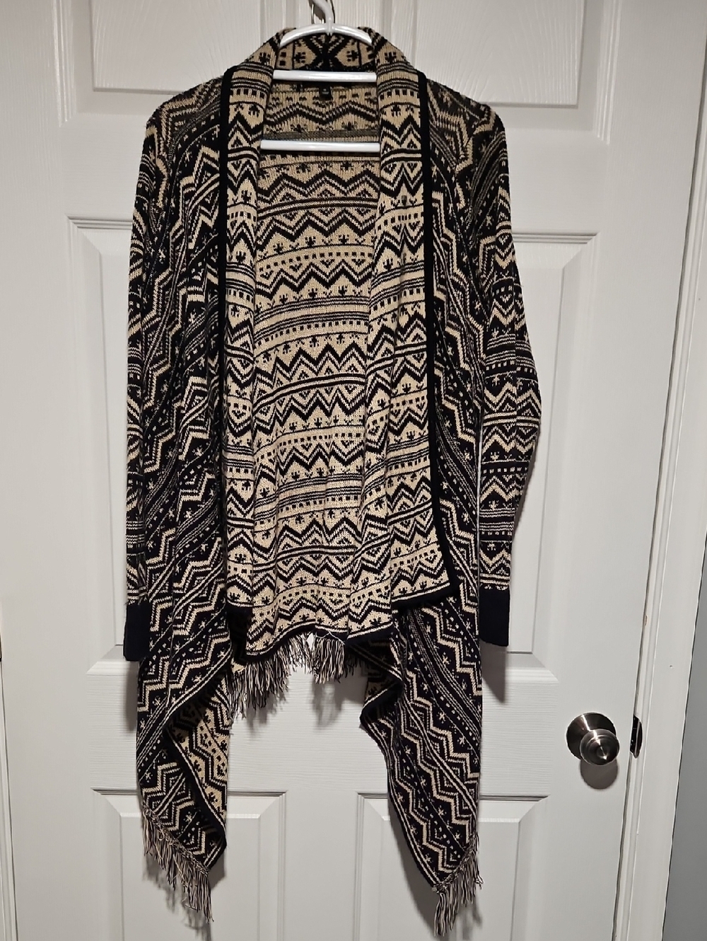 Signature Black & Cream Geometric Fringe Open-Front Sweater